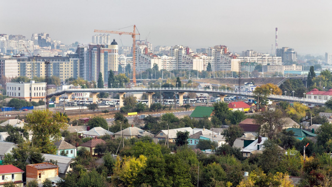 Гладков: белгородские школы в приграничных районах будут работать дистанционно Гладков: белгородские школы в приграничных районах будут работать дистанционно