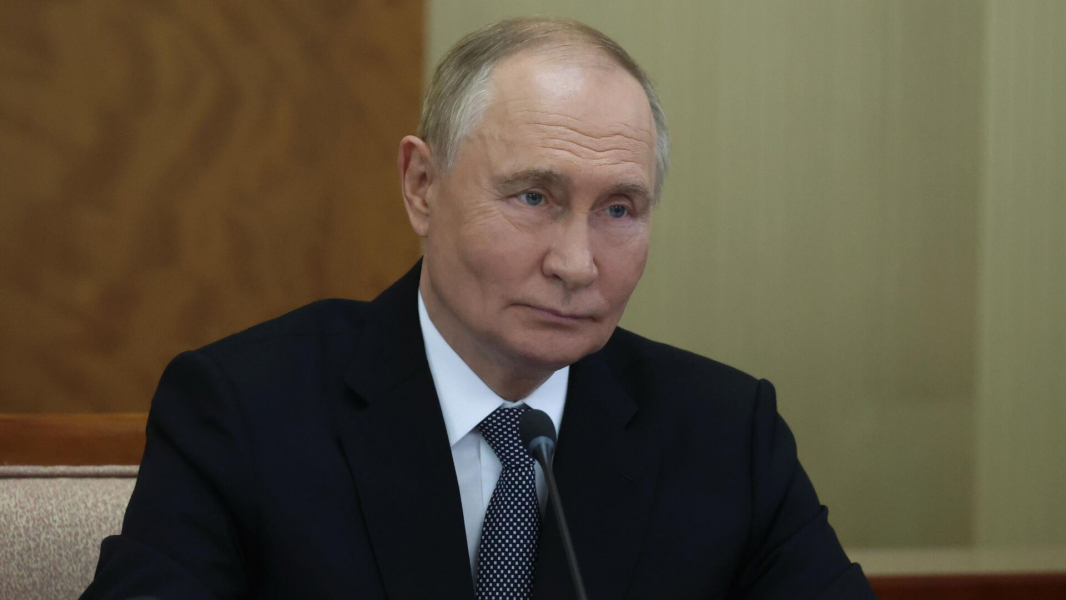 Путин бойцам Тихоокеанского флота: боевые задачи они выполняют блестяще Путин бойцам Тихоокеанского флота: боевые задачи они выполняют блестяще