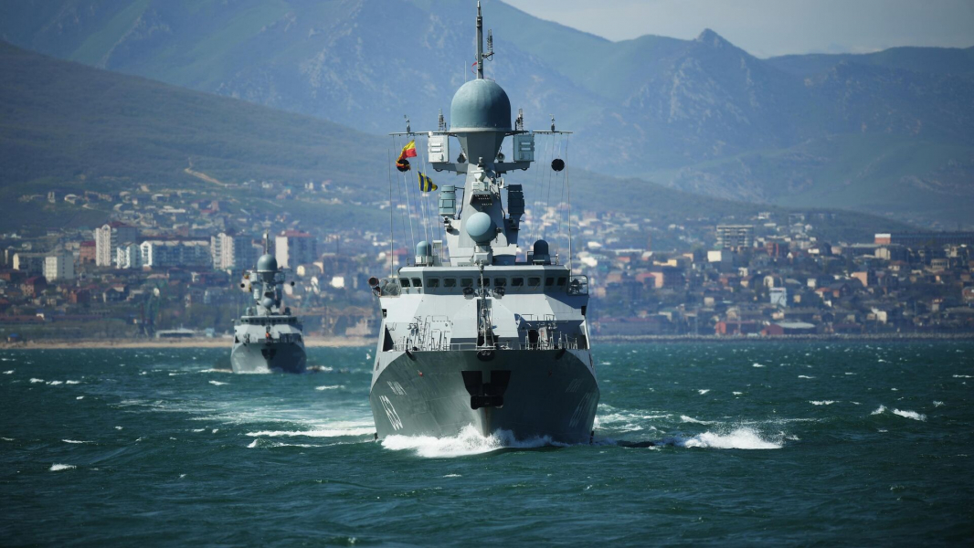 На учениях "Океан-2024" в Каспийском море задействуют 30 кораблей На учениях "Океан-2024" в Каспийском море задействуют 30 кораблей