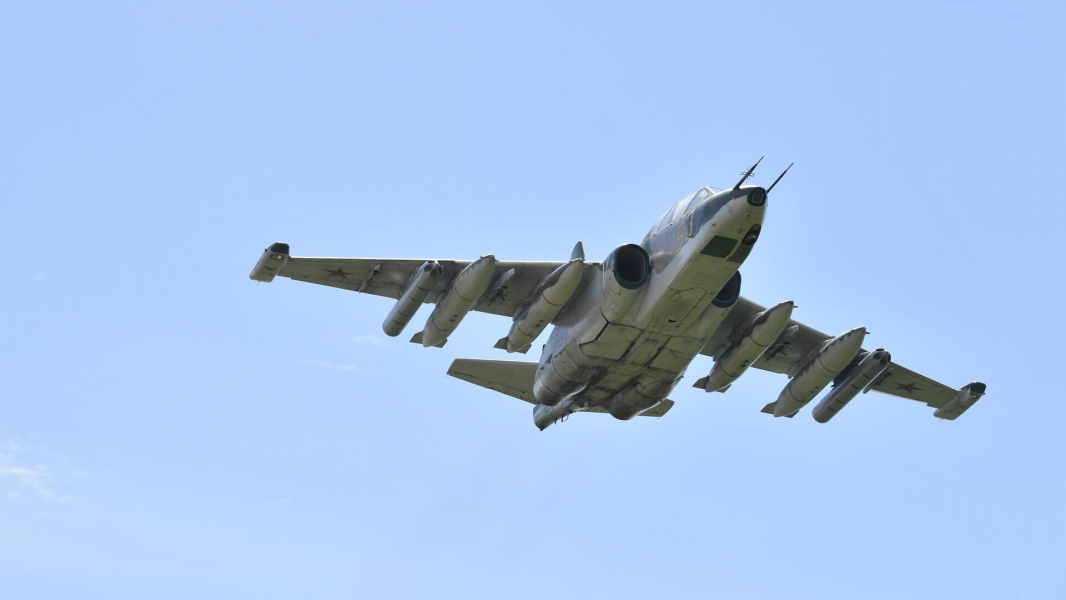 МО РФ: Су-25 нанесли удар по технике и личному составу ВСУ в Курской области МО РФ: Су-25 нанесли удар по технике и личному составу ВСУ в Курской области
