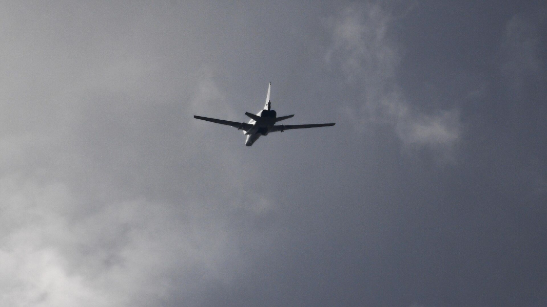 На учениях "Океан-2024" два Ту-22М3 пролетели над Охотским морем и Тихим океаном На учениях "Океан-2024" два Ту-22М3 пролетели над Охотским морем и Тихим океаном