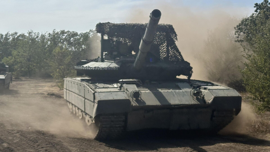 Танк Т-80 БВМ уничтожил в Запорожской области более 40 боевиков ВСУ за год Танк Т-80 БВМ уничтожил в Запорожской области более 40 боевиков ВСУ за год